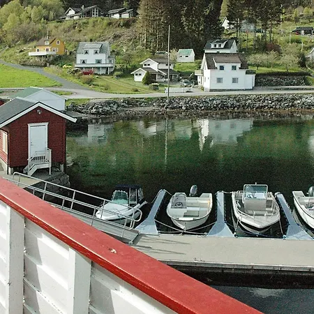 4 Person In Sorbovag